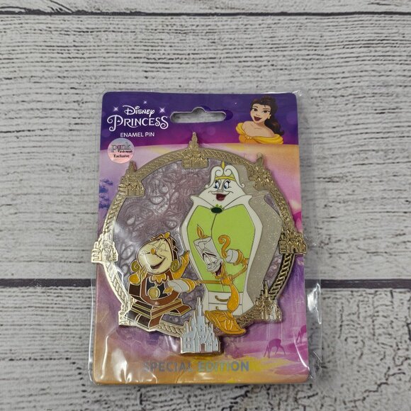 NEW! PALM-Beauty & The Beast-Cogsworth Lumiere & Wardrobe LE 300 3” Disney Pin - Picture 2 of 3
